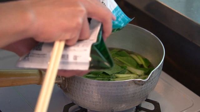 Everyday life in an old house in Nagasaki, Japan / The fried horse mackerel was delicious. смотреть онлайн