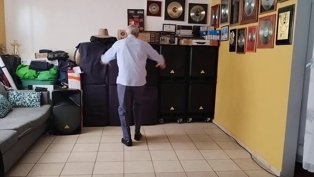 MAMBO 5/PEREZ PRADO/BALILANDO CON MARCELO ROSAS смотреть онлайн