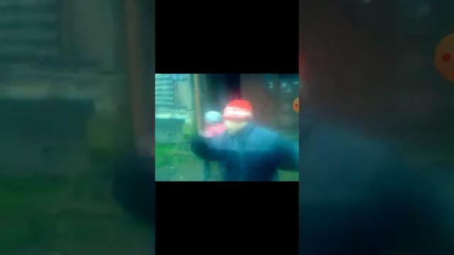 Нашим пацанам продали зарубежный квас в матушке РОССИИ!!!!! смотреть онлайн