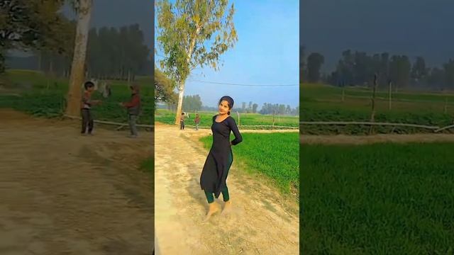 Desi Village Girl Amazing Hot Dance смотреть онлайн