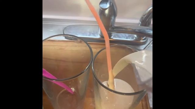 French vanilla cappuccino drink смотреть онлайн