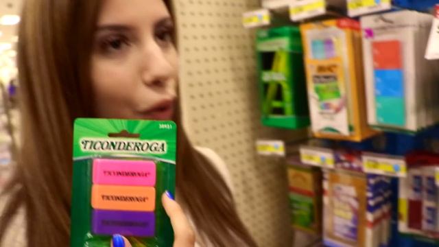 How Girls Back to School Shop! смотреть онлайн