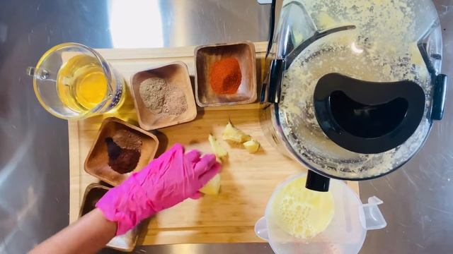 JUICED GINGER AND SPICE Holiday Spirit Soap! Handmade Plant-Based with Ceylon Tea смотреть онлайн