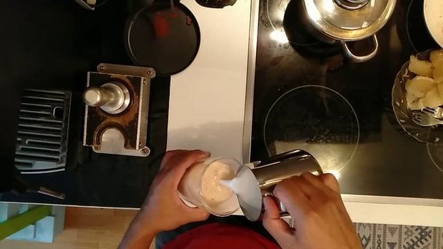 How to make Basic latte Art|| tulips #shorts смотреть онлайн