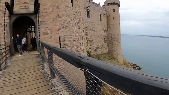 Bretagna in camper 2022. Day 14. Cap Frehel. Fort la Latte. Bienassis. @whatsnexttrip8296 смотреть онлайн