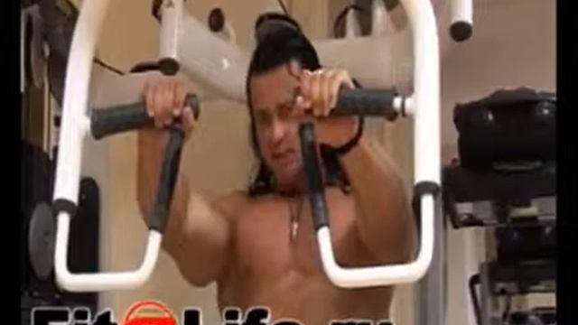 23 УПРАЖНЕНИЯ ДЛЯ ГРУДНЫХ ЖИМ В ТРЕНАЖЕРЕ Low смотреть онлайн