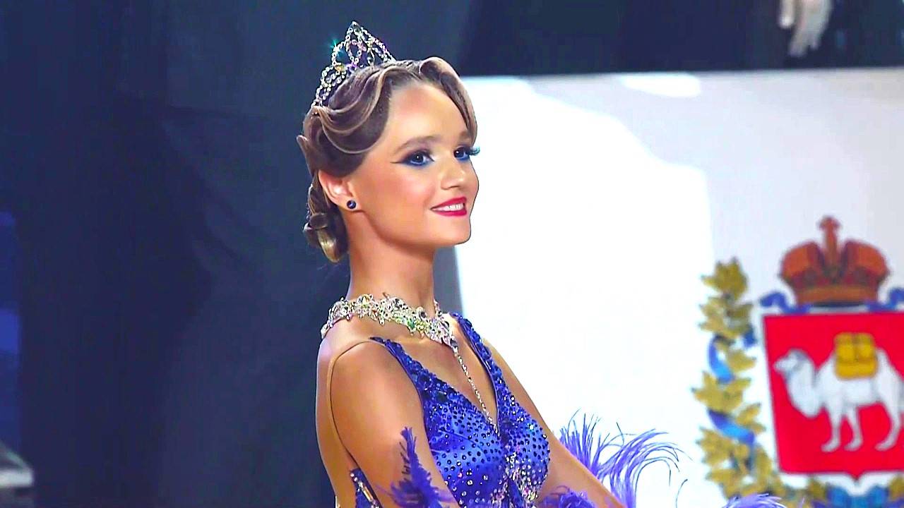 Спортивные бальные танцы. Медленный вальс. смотреть онлайн