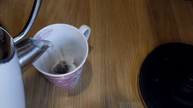 The Most Insane Tea Sis смотреть онлайн