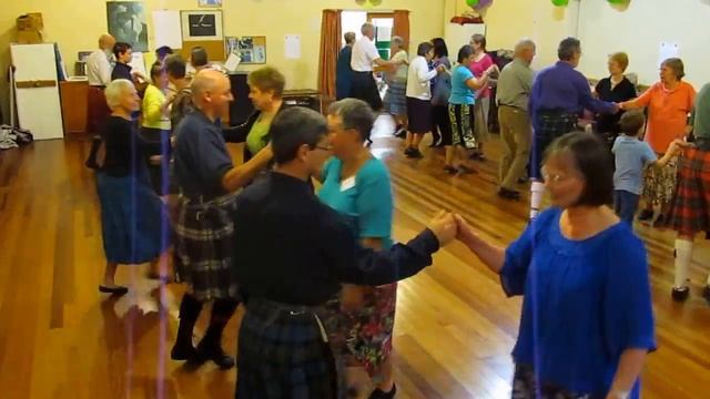 The Silver Grey, 3-couple Strathspey, Linden SCD Club Tea Dance, June 8, 2014