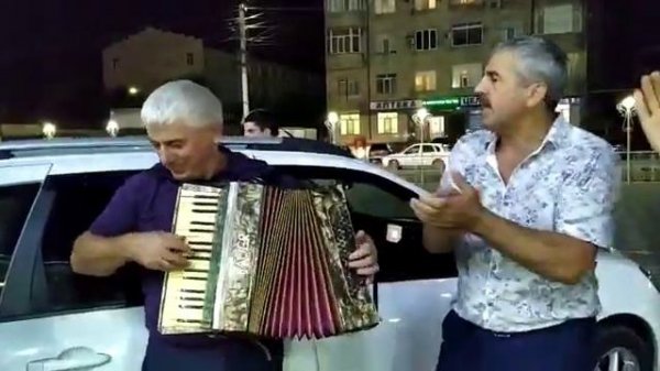 Даргинская живая песня на гармошке
