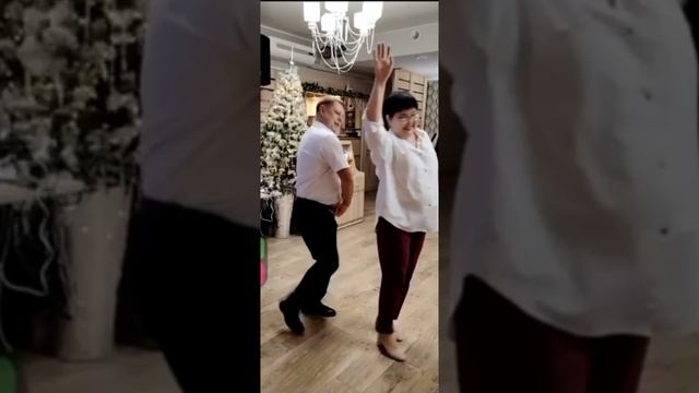 Танцует Калмыцкий танец. смотреть онлайн