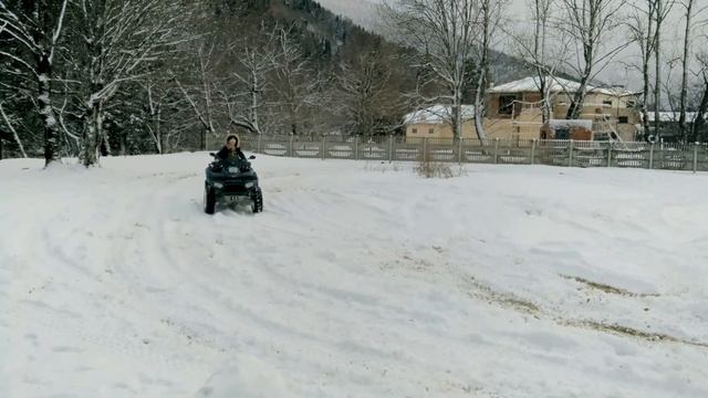 Стэлла за рулем квадроцикла смотреть онлайн