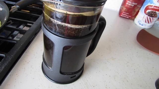 STARBUCKS *HOLIDAY BLEND* COFFEE REVIEW смотреть онлайн