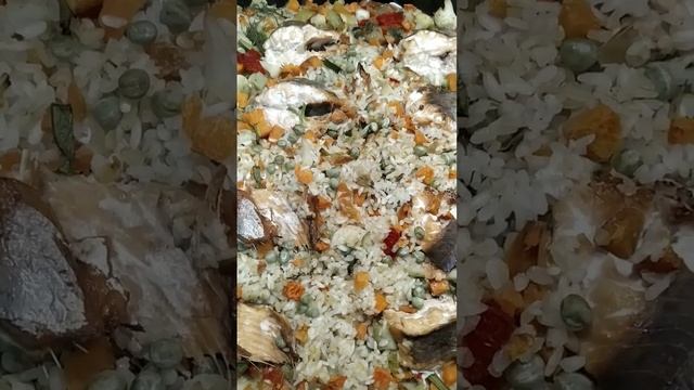 ужинвкусный# ужин# риссовощами# риссрыбойиовощами#     рис с овощами и рыбой в духовке