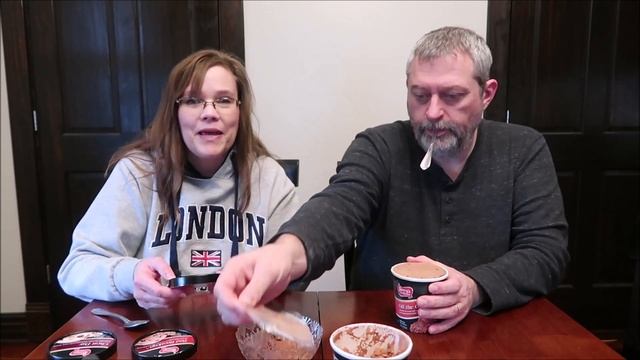 Perry’s Ice Cream: Bad Breakup, Cheat Day & Off The Grid Review смотреть онлайн
