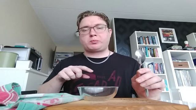 Hot Sauce Review: Hellfire Hot Sauce - Blueberry Hell (with English Subtitles) смотреть онлайн