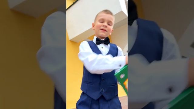 С позитивом в Новый учебный год! #dance #музыка смотреть онлайн