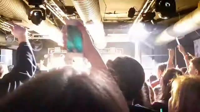 Пошлая Молли - Ханна Монтана (31.03.2018, Пермь) смотреть онлайн