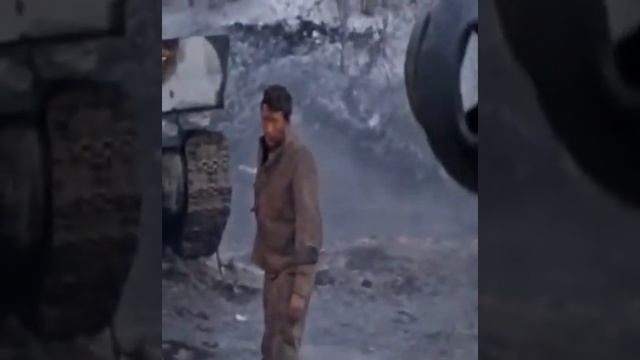 Аты-баты шли солдаты - Бери шинель смотреть онлайн
