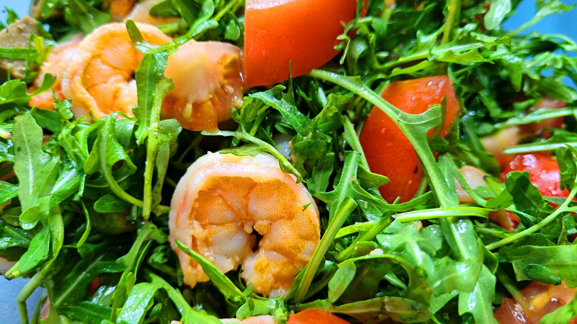 САЛАТ С КРЕВЕТКАМИ И АВОКАДО! ВКУСНО И ПОЛЕЗНО! смотреть онлайн