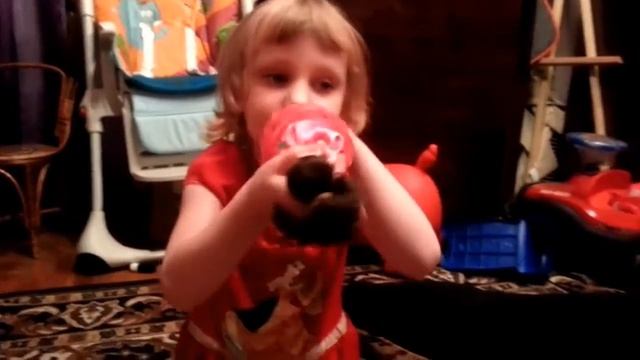 Ароматные капкейки кукла сюрприз распаковка игрушек Cupcake Surprise doll unboxing смотреть онлайн