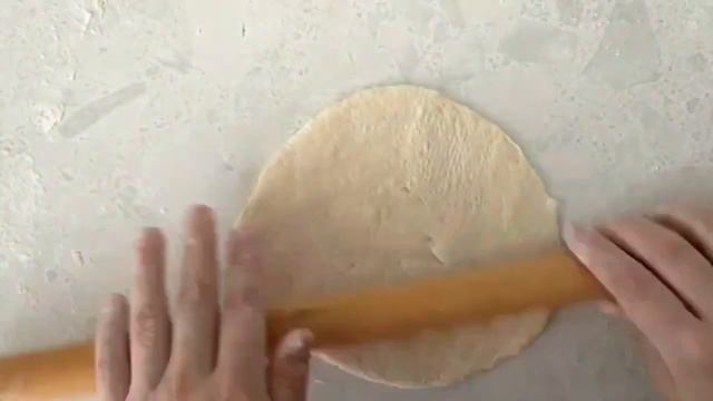 Круассаны. Қазақша рецепт. Круассаны со сгущенкой. CROISSANT. смотреть онлайн