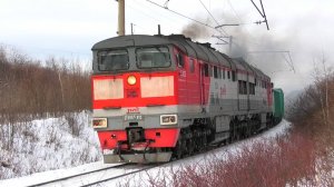 «Подмигнули». 2ТЭ116К-1114 с небольшим грузовым поездом и приветливой бригадой