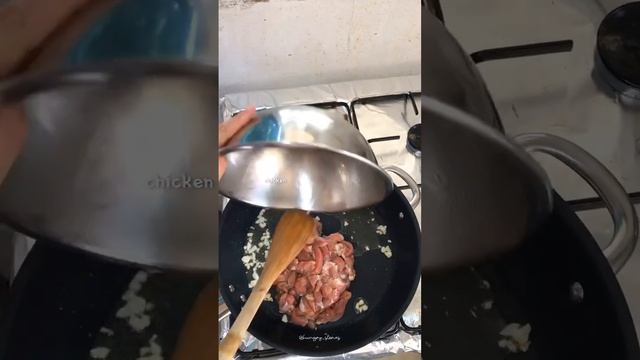 How To Make Stir-fried Chicken With Black Pepper #food #hungry #thaifood #foodlover #shorts