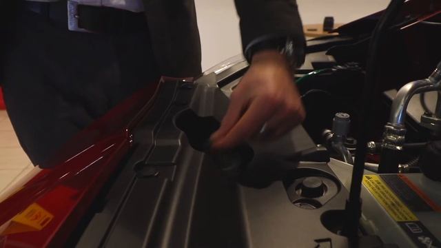 How to Top Up Screen Wash in the 2018 Nissan LEAF | Bristol Street Motors смотреть онлайн
