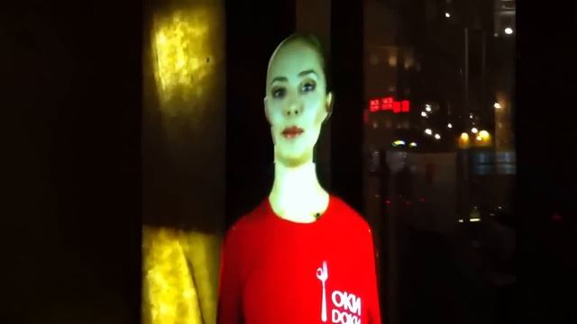 Роботы на входе в ОКИ-ДОКИ на Тверской смотреть онлайн