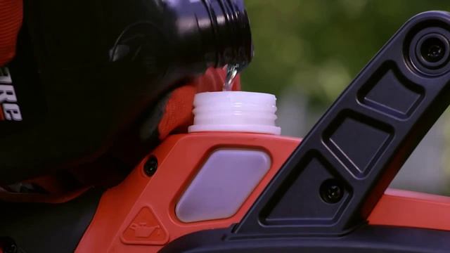 Black & Decker 40V MAX Cordless 12 in. Chainsaw - LCS1240 смотреть онлайн