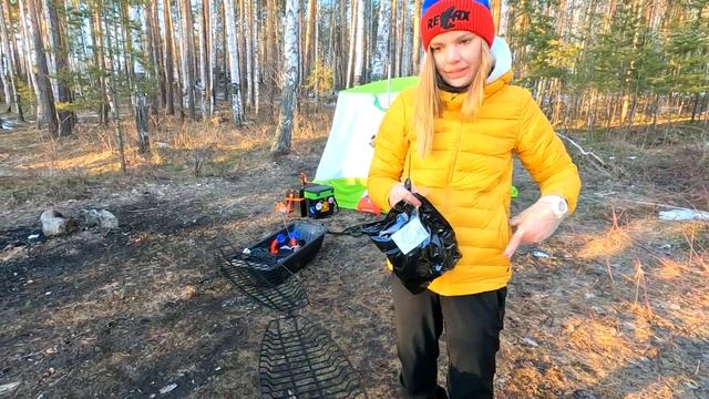 ПОСЛЕДНИЙ ЛЕД! ЩУКА НА ЖЕРЛИЦЫ! Все про наш дом на льду. Отзыв на палатку лотос куб 4 термо лонг. смотреть онлайн