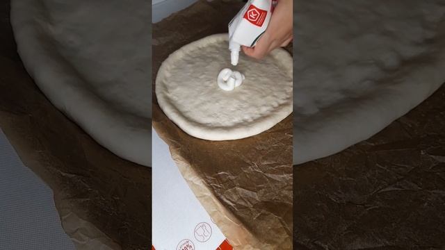 Пицца на кефире 🍕 #вкусно #рецепты #рецептынакаждыйдень смотреть онлайн