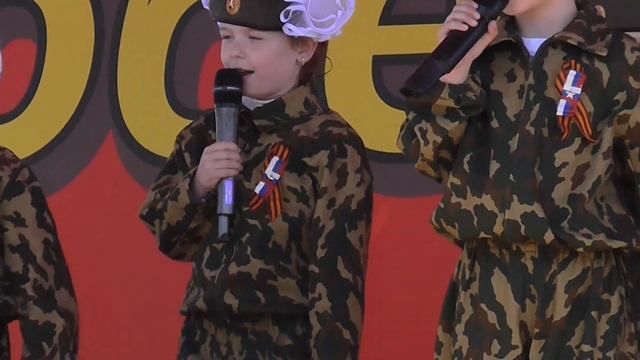 Детская Эстрадная студия " Курносики" - Шли солдаты на войну смотреть онлайн