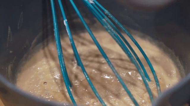 Cherry Pistachio Biscotti & Vegan Baileys | #HOWTOVEGANTHEHOLIDAYS смотреть онлайн