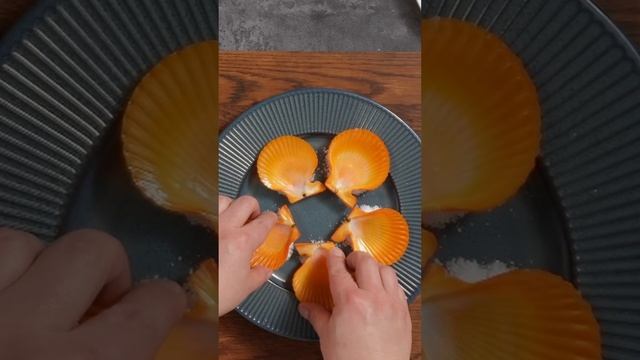 Как приготовить изысканные гребешки с петрушкой и морской солью: пошаговый рецепт от Сергея Лигая смотреть онлайн