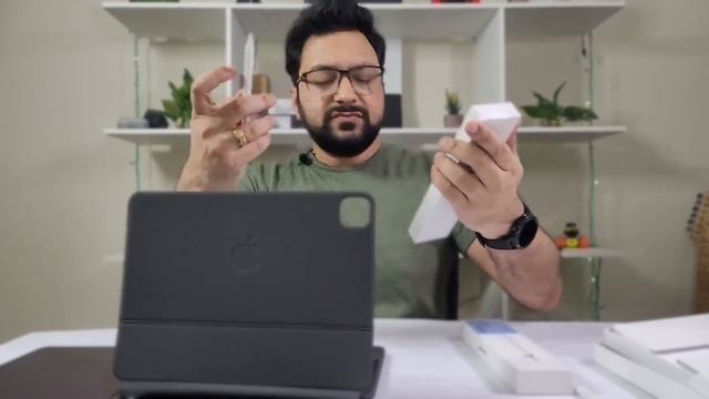Unboxing and Comparison iPad Air and iPad Pro | Which one to buy in 2021 смотреть онлайн
