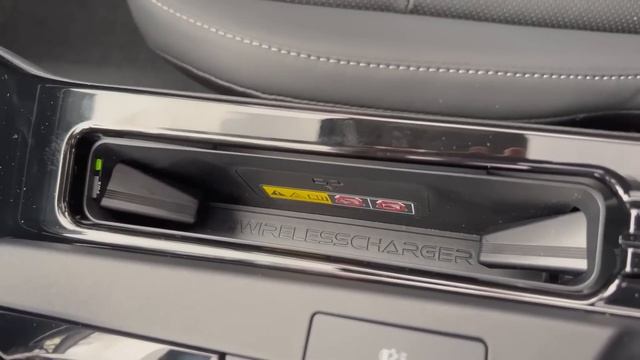 Toyota Prius 2023 року новий і вражаюче чудовий