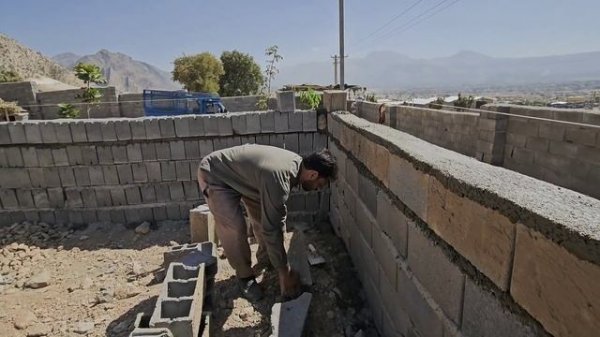 A Husband's Embrace: Ali's Devotion Guides His Return to Ailing Safigol