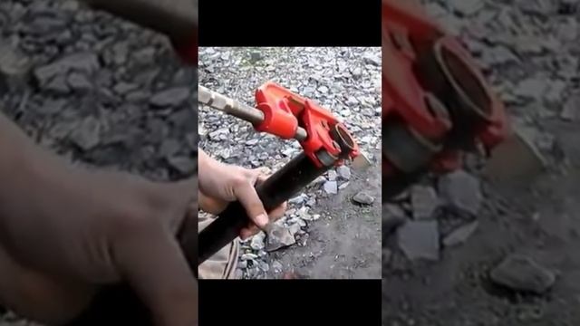 Как работать труборезом смотреть онлайн