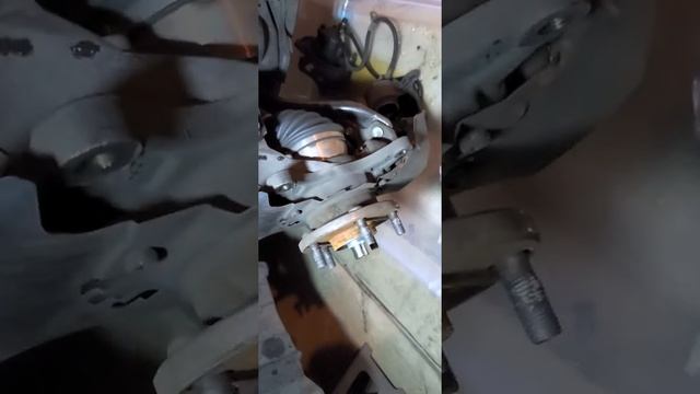2002 Camry - Highlander Brake Conversion Pt 2 смотреть онлайн