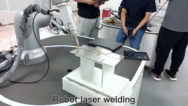 CNC 6 Axis Robot Laser Welder Automatic Welding, Cleaning and Cutting смотреть онлайн