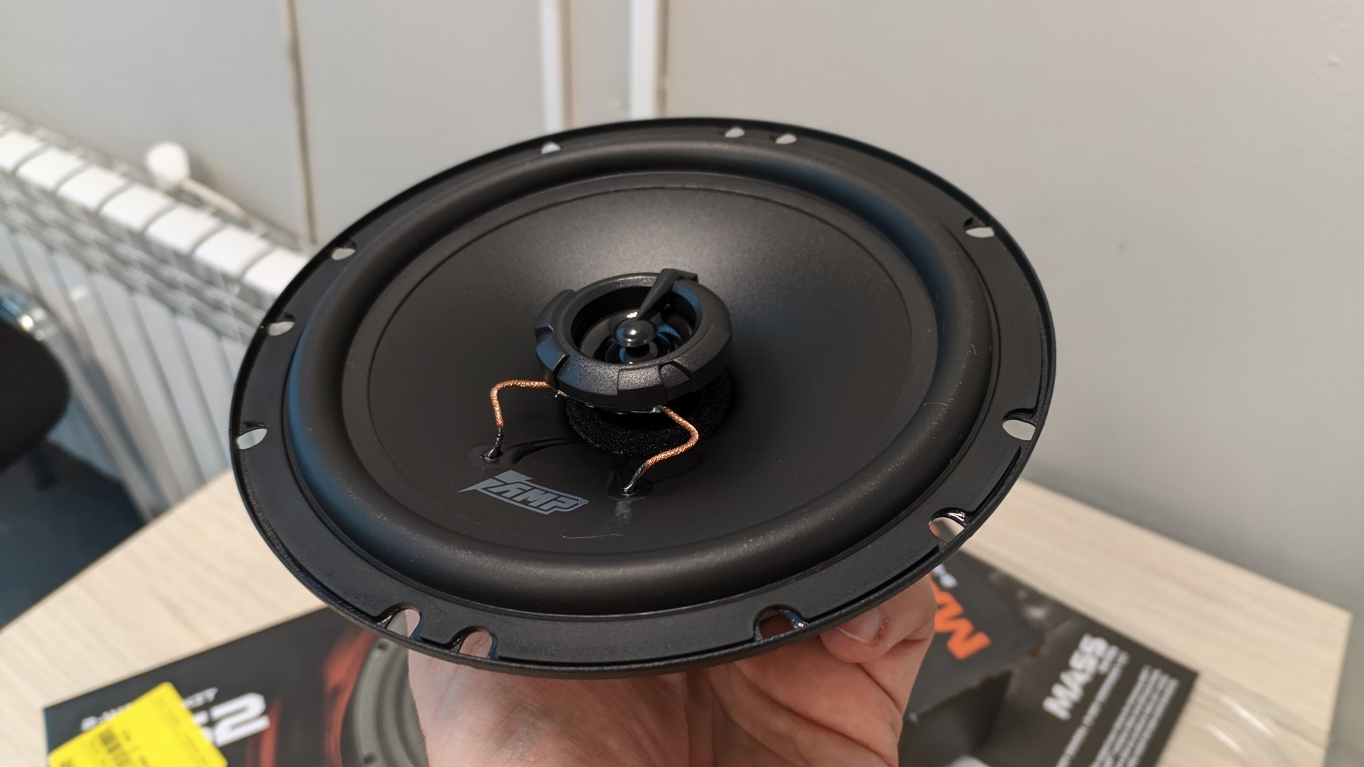 Обзор и прослушивание коаксиальной акустики AMP MASS 652 смотреть онлайн