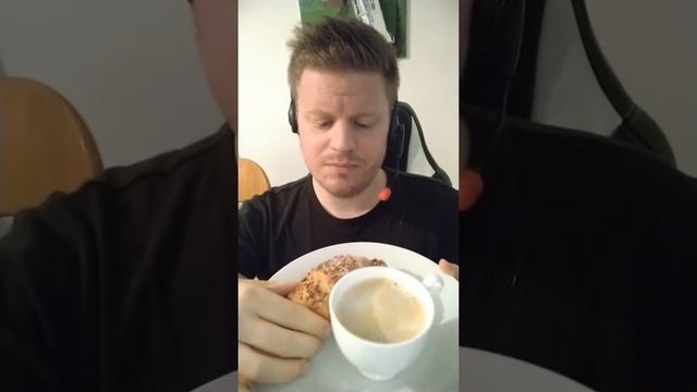 Good afternoon: coffee with croissant. Formidable смотреть онлайн