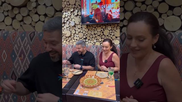 Жесткий пранк жены в ПхалиХинкали! Бронь стола: +7 (812) 409-60-88 #юмор #пхалихинкали смотреть онлайн