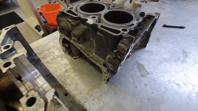 Allard Engineering - Vapour Blasting Services - Subaru Engine смотреть онлайн