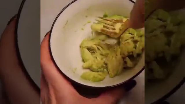 Закуски к новому году тарталетки с авокадо и красной рыбой смотреть онлайн