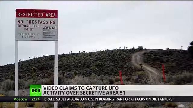 UFO enthusiast films a strange object near Area 51 смотреть онлайн