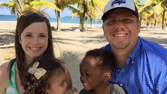 White Parents Give Birth To Black Triplets смотреть онлайн