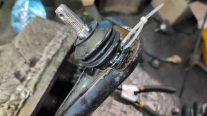 Замена шаровых опор (верх, низ) Toyota, Lexus GS300